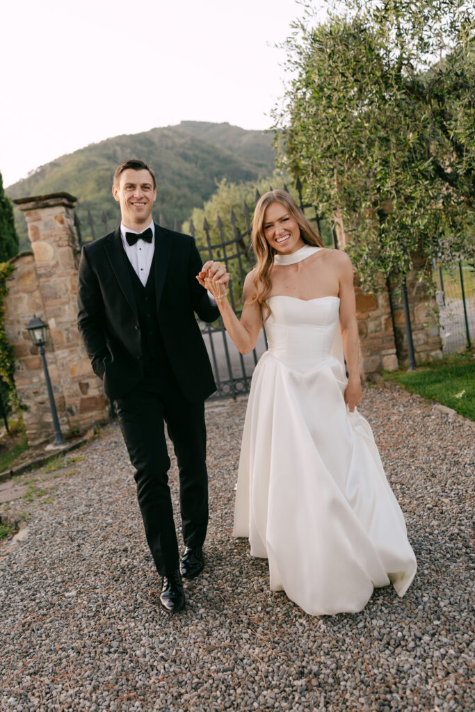 italy destination wedding photography casale de pasquinelli wedding venue in tuscany